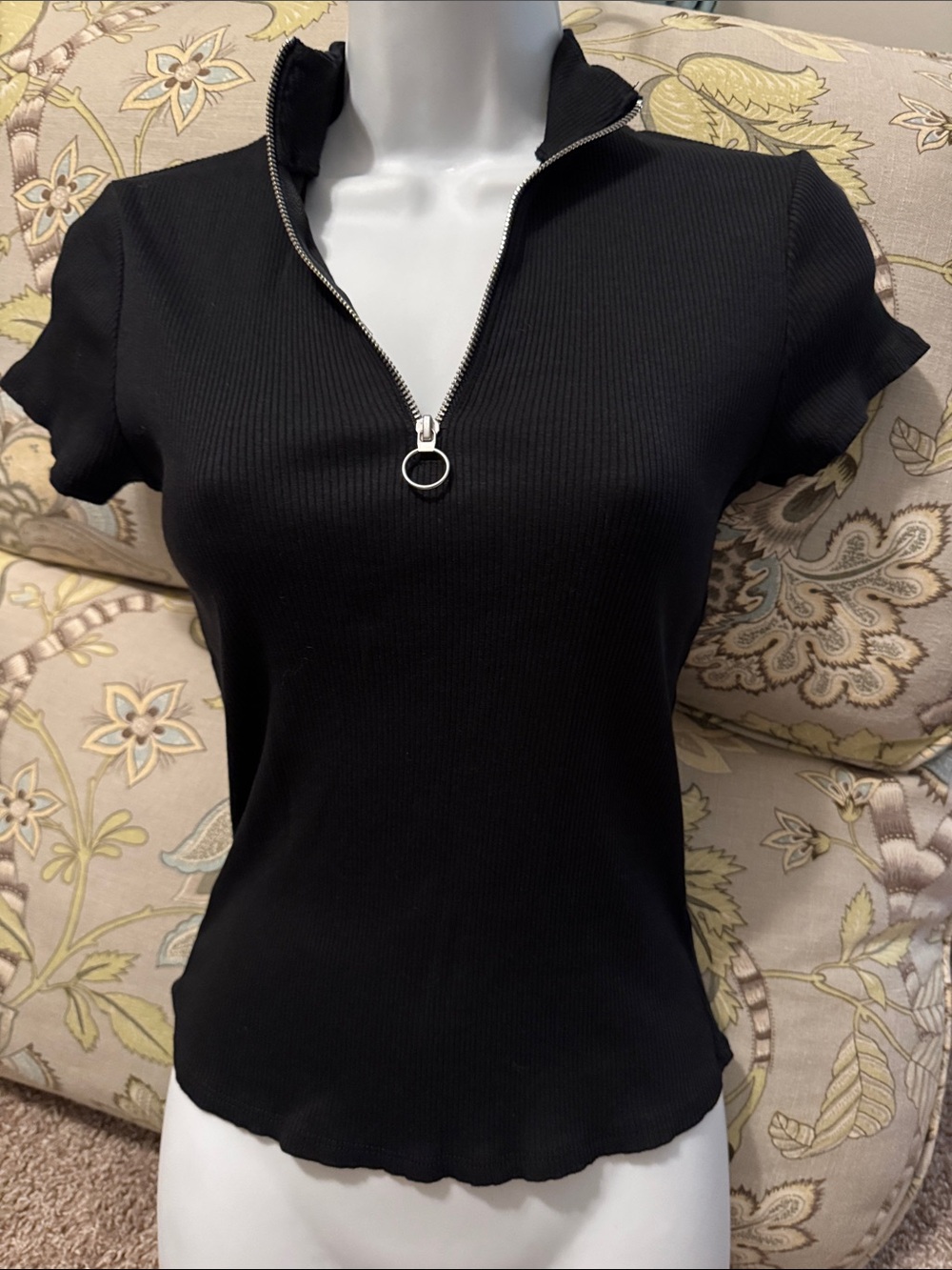 Black Zip-Front Ribbed Short Sleeve Top